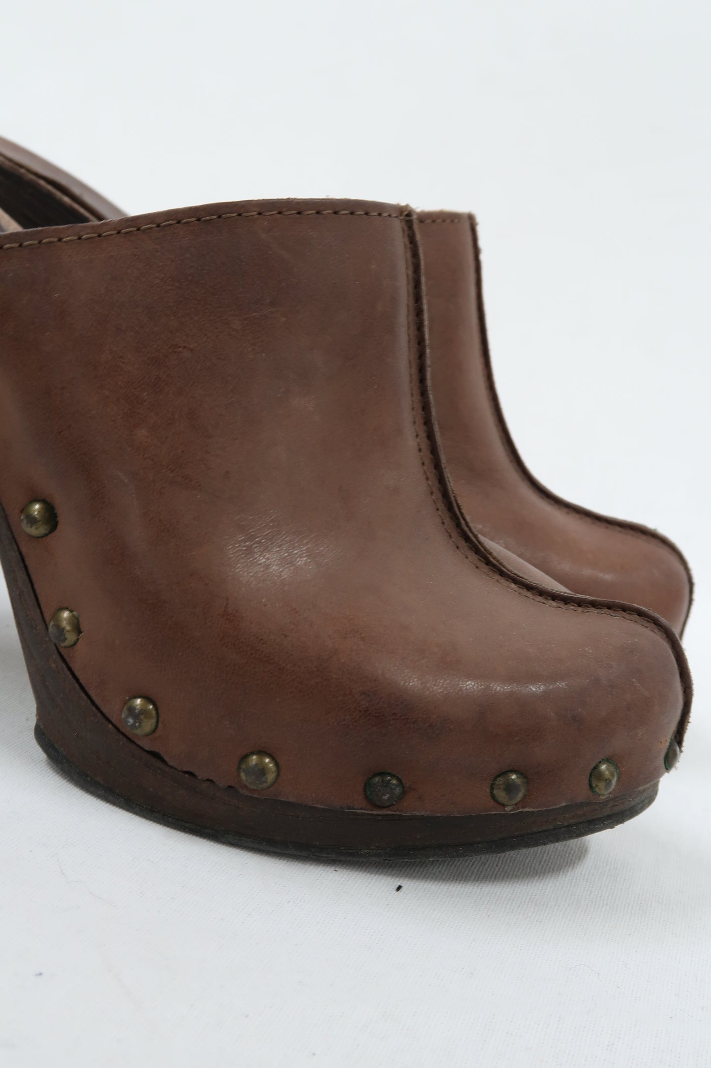 Sabots cuir vintage avec clous bronze - Minelli - 38