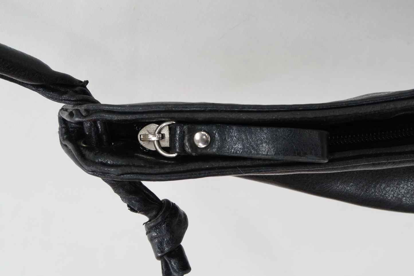 Sacoche noire effet cuir