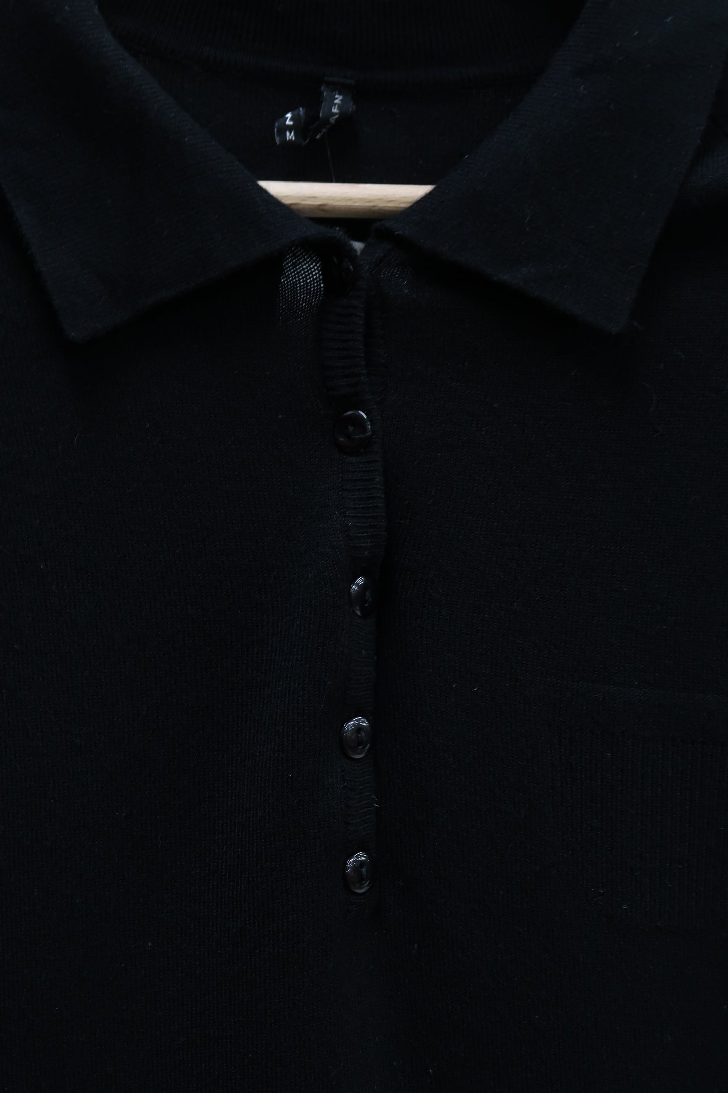 Polo en laine noir avec des petits boutons - NafNaf - M