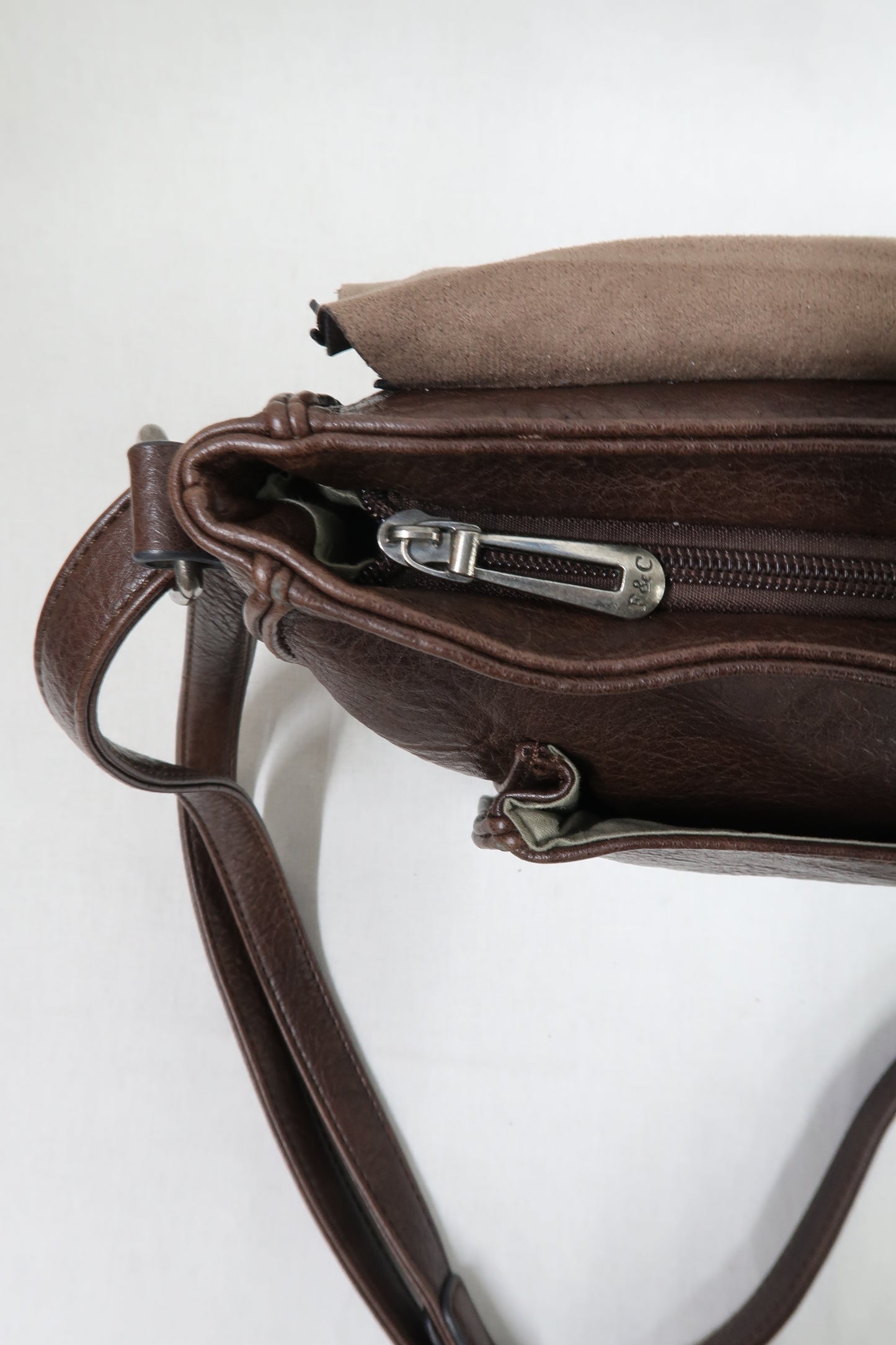 Sac à bandoulière effet cartable en cuir - Flora & Co