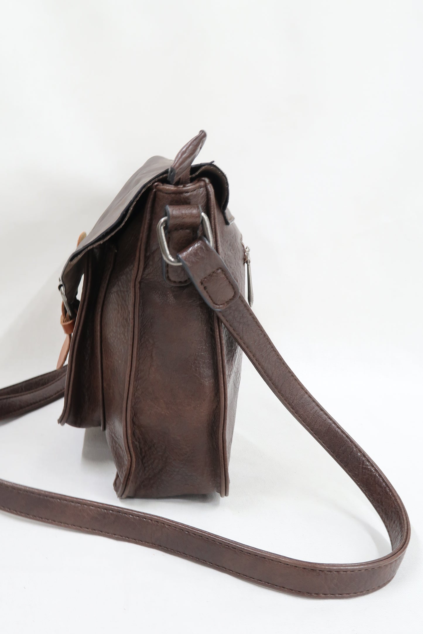 Sac à bandoulière effet cartable en cuir - Flora & Co