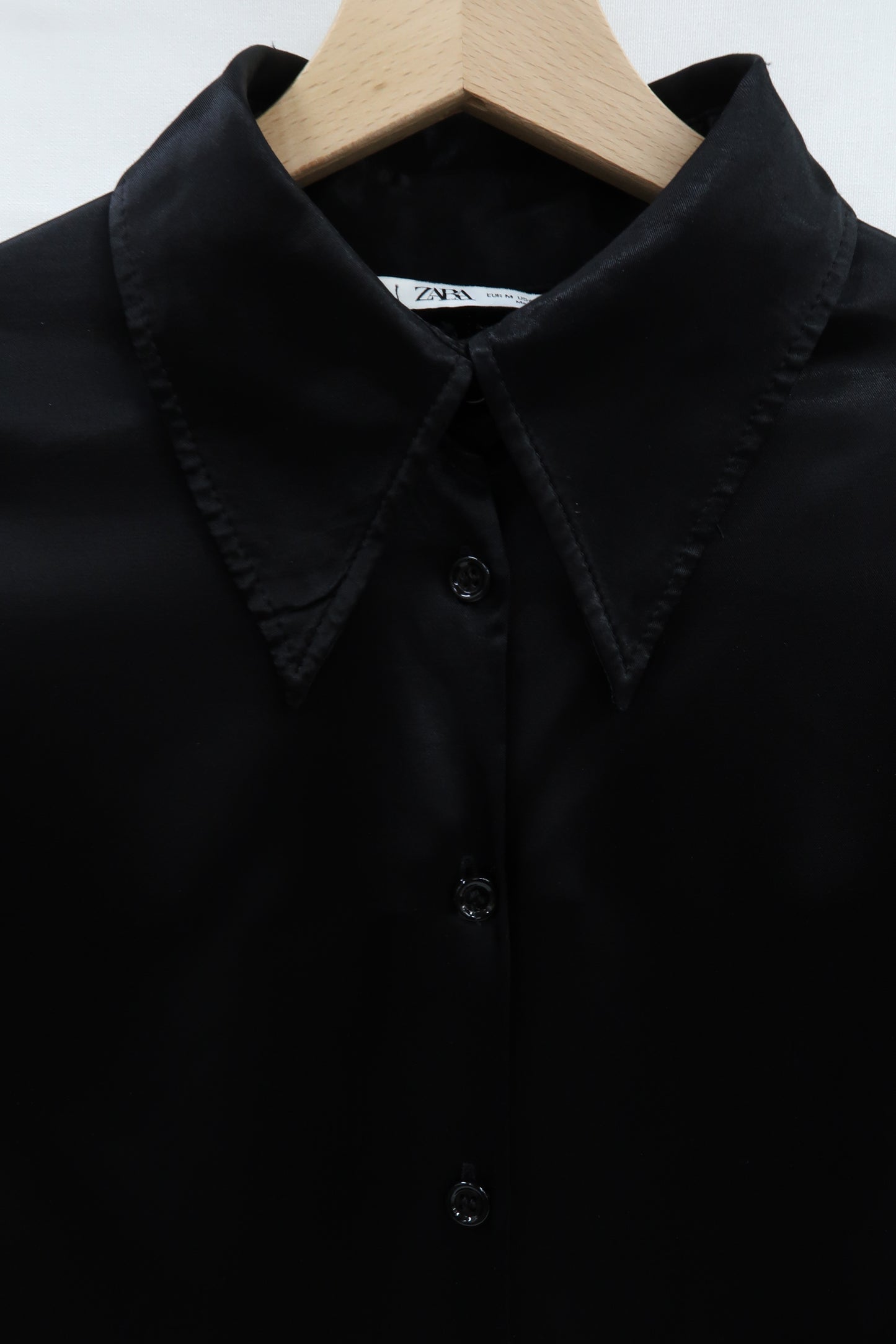 Chemise noire glossy - Zara - M