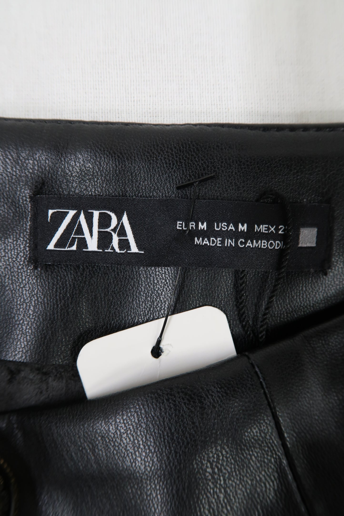 Short en simili cuir - Zara - M