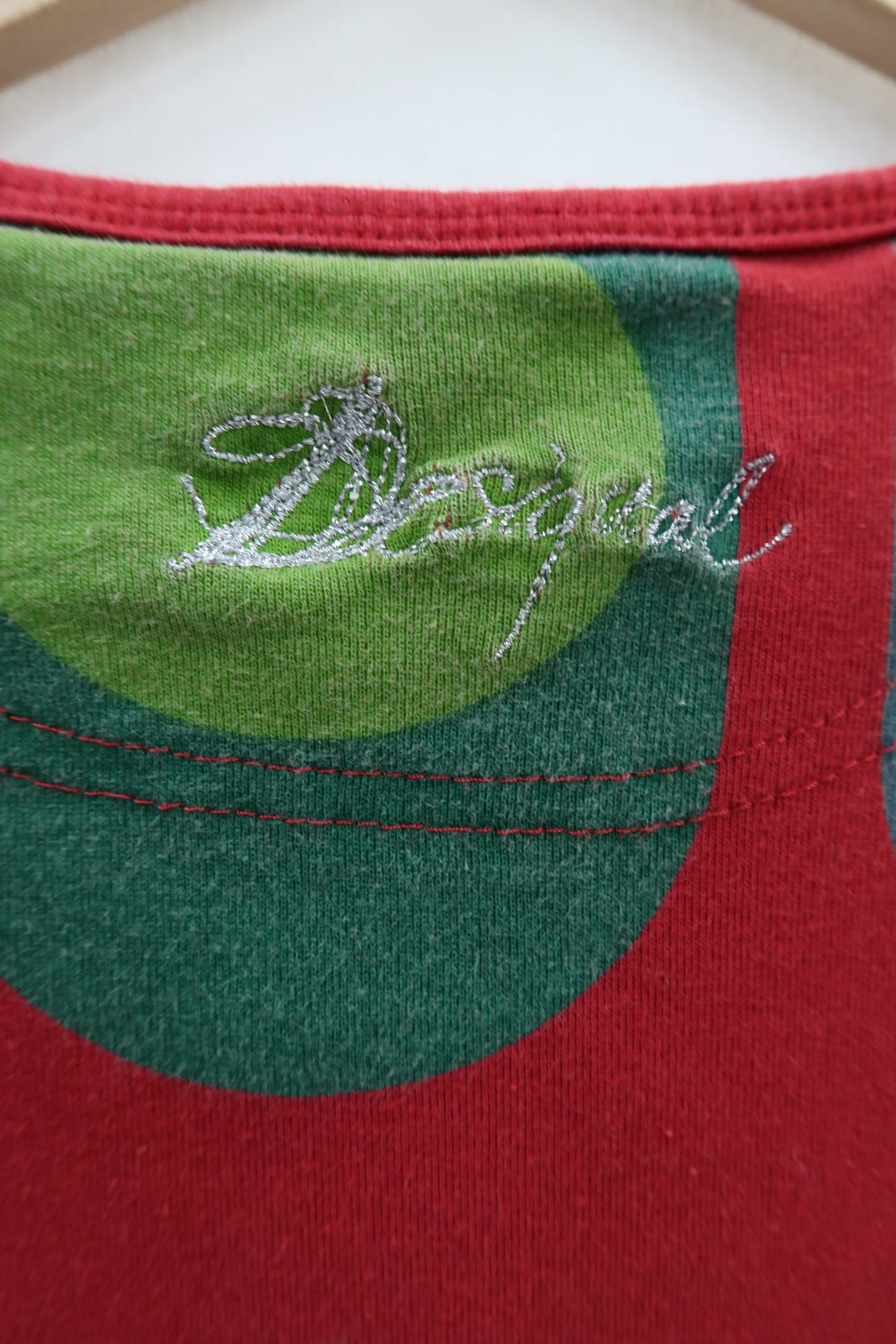 T-shirt rouge à motifs Y2K - Desigual - XS