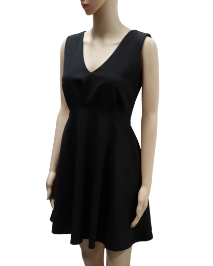 Robe noire avec un noeud au dos - XS