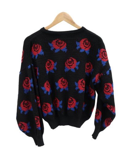 Pull noir avec des roses - S