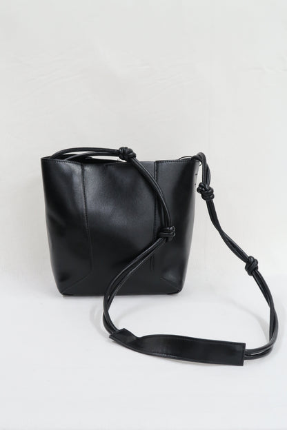 Sac à bandoulière noir vintage en vinyle