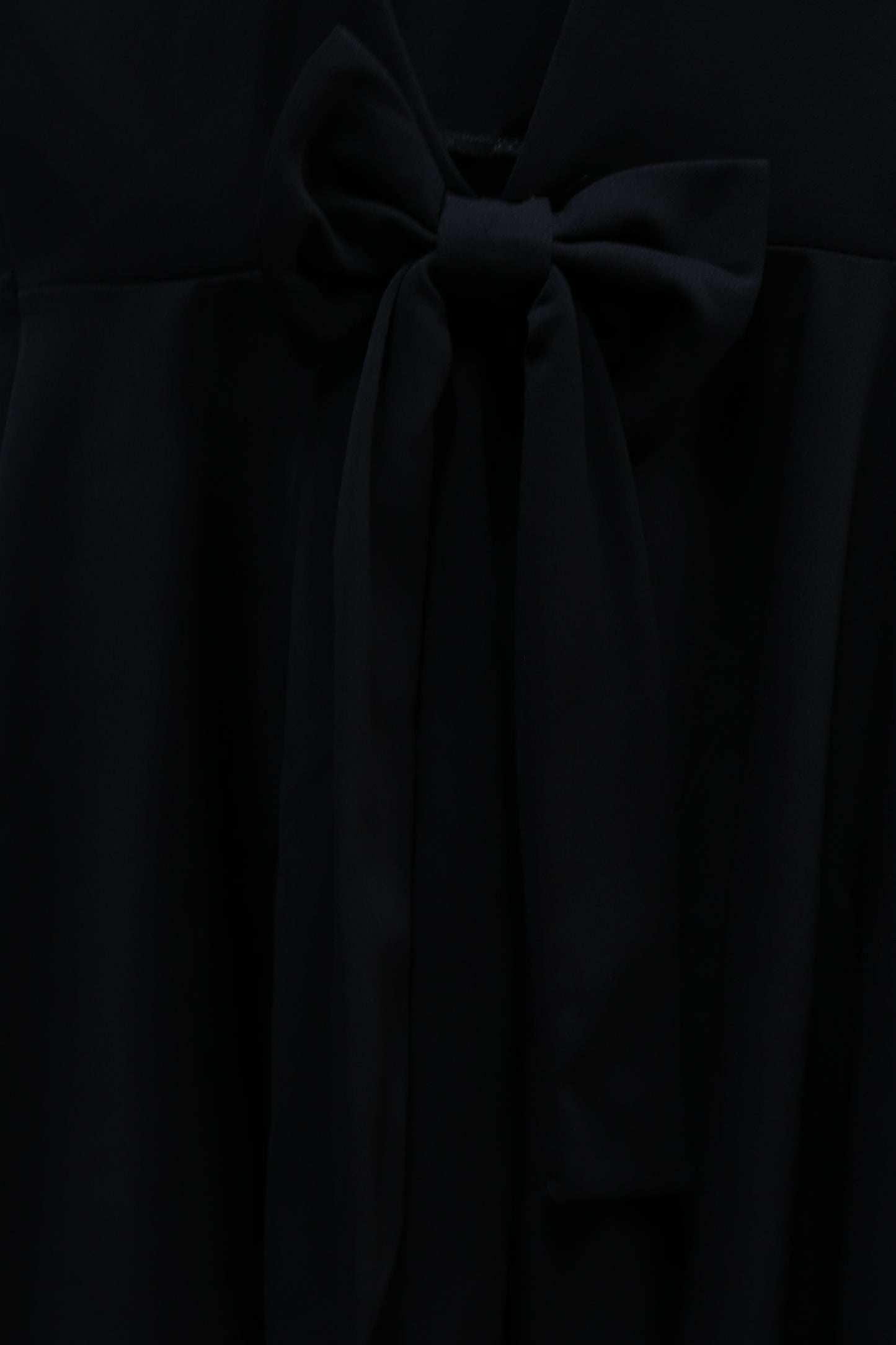 Robe noire avec un noeud au dos - XS
