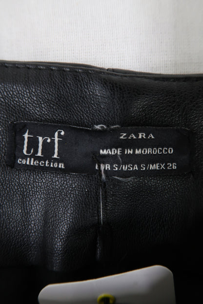Short noir cintrée en simili cuir - Zara - S